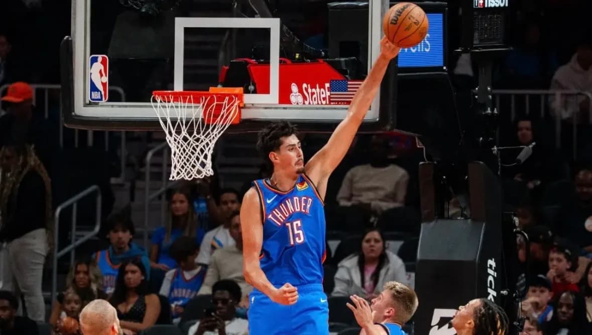 Aday Mara destaca en pretemporada NBA con doble-doble